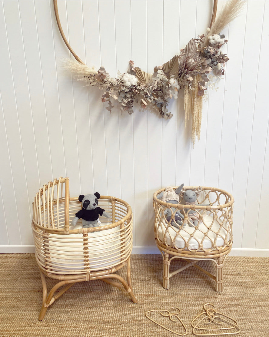 Mia Doll Bassinet