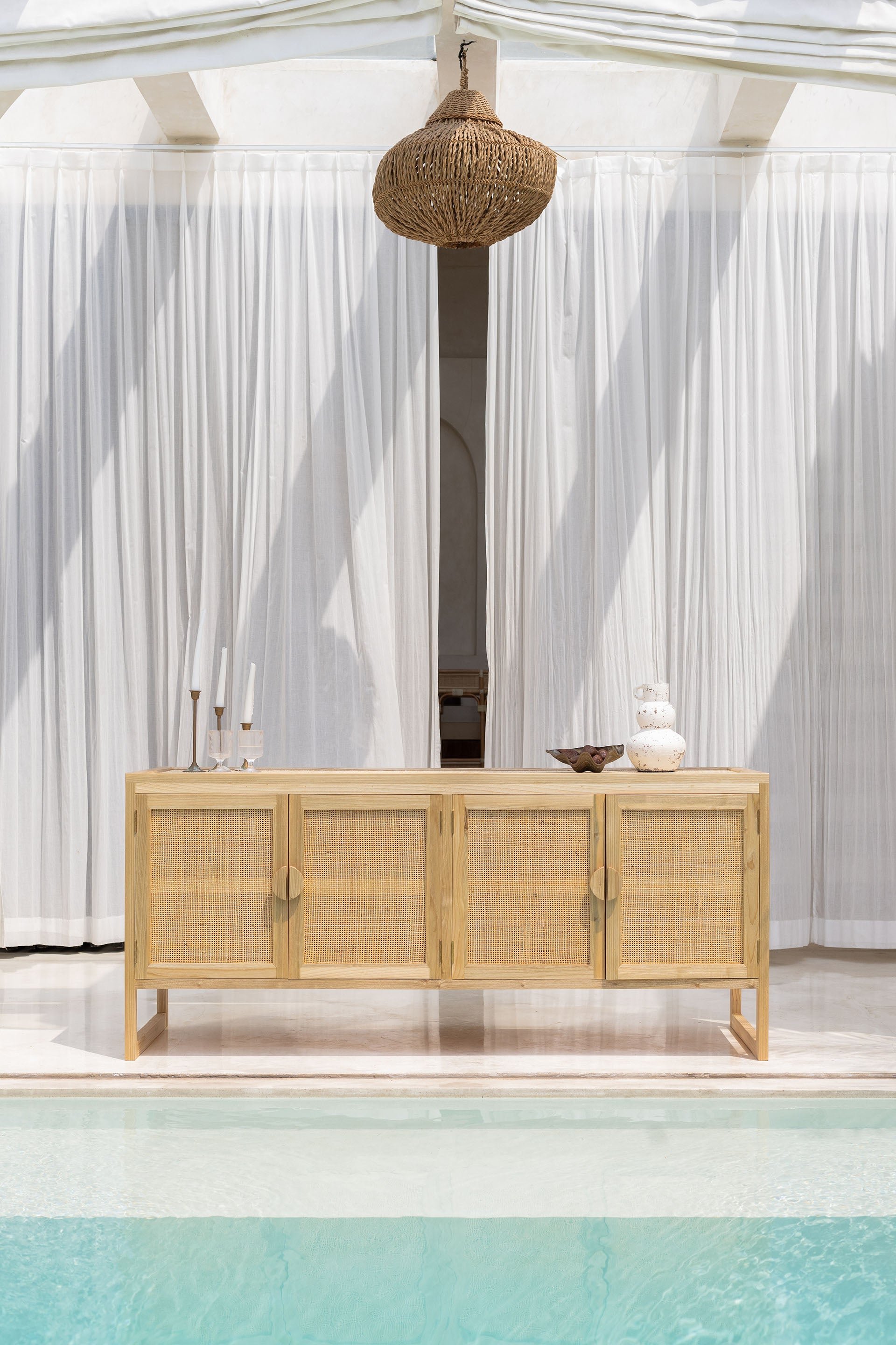 Winnie Buffet IN STOCK
