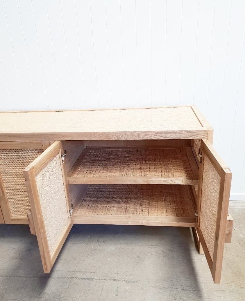 Winnie Buffet IN STOCK