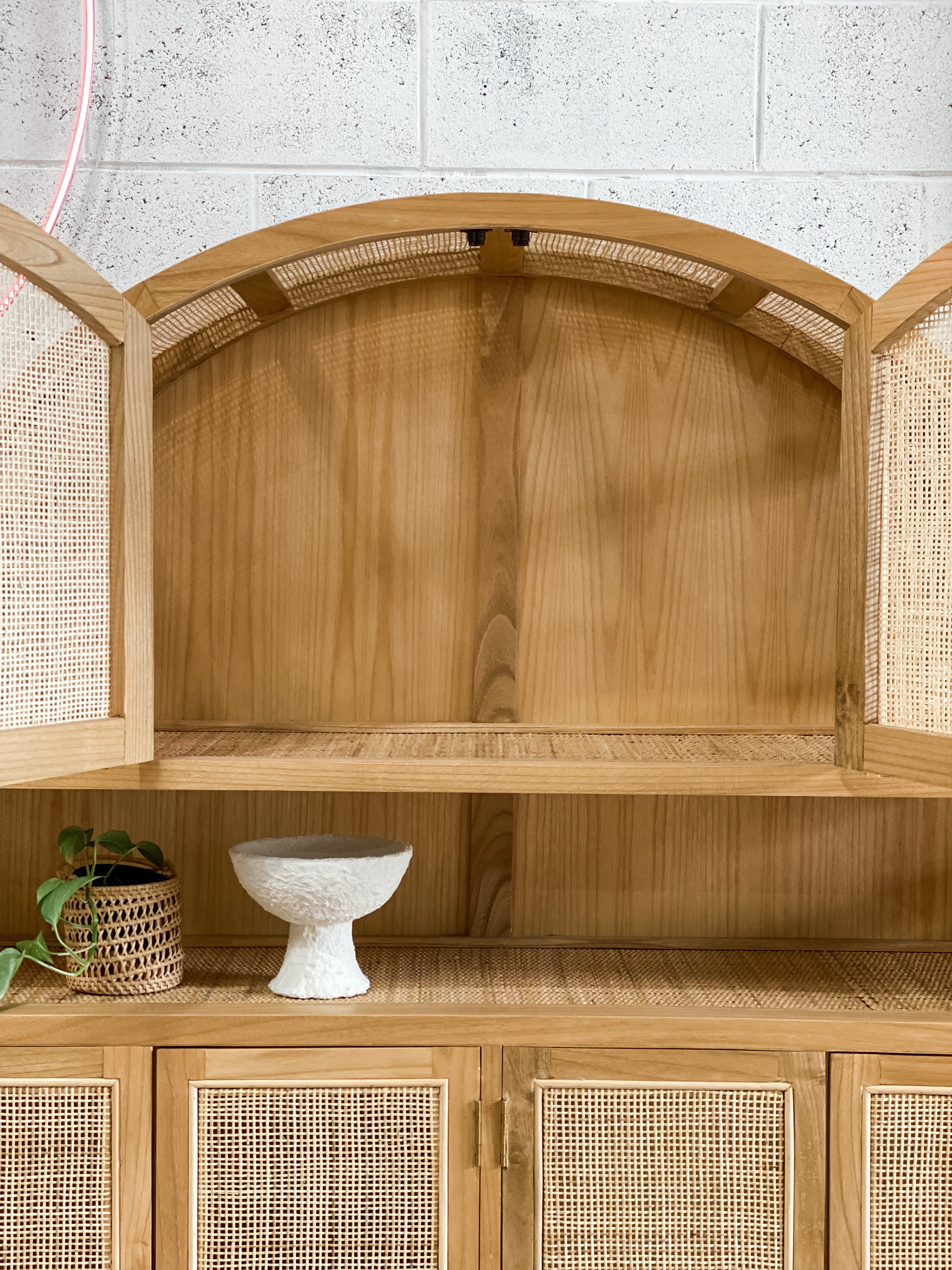 Annie Arched Hutch